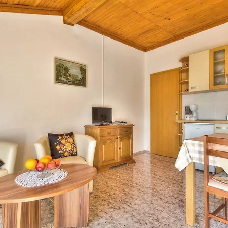 Reizendes Nur 200 Meter Zum Mit Meerblick, Grill, Wifi Zambratija (Istria)