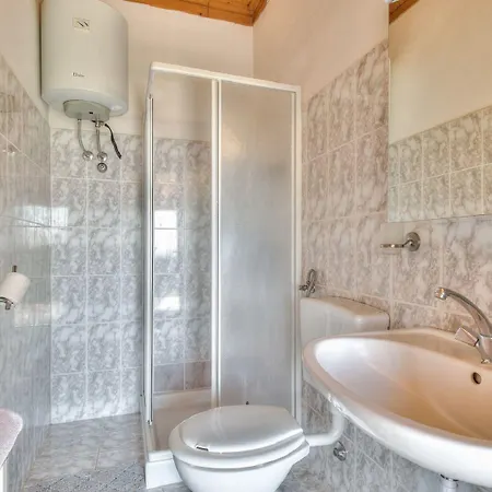 Apartamento Reizendes Nur 200 Meter Zum Mit Meerblick, Grill, Wifi *